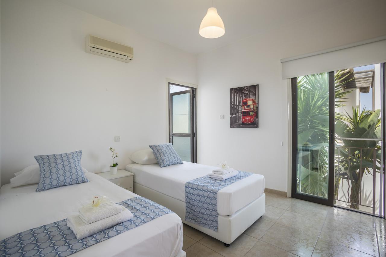 Konnos Blue Villa Protaras Exterior photo