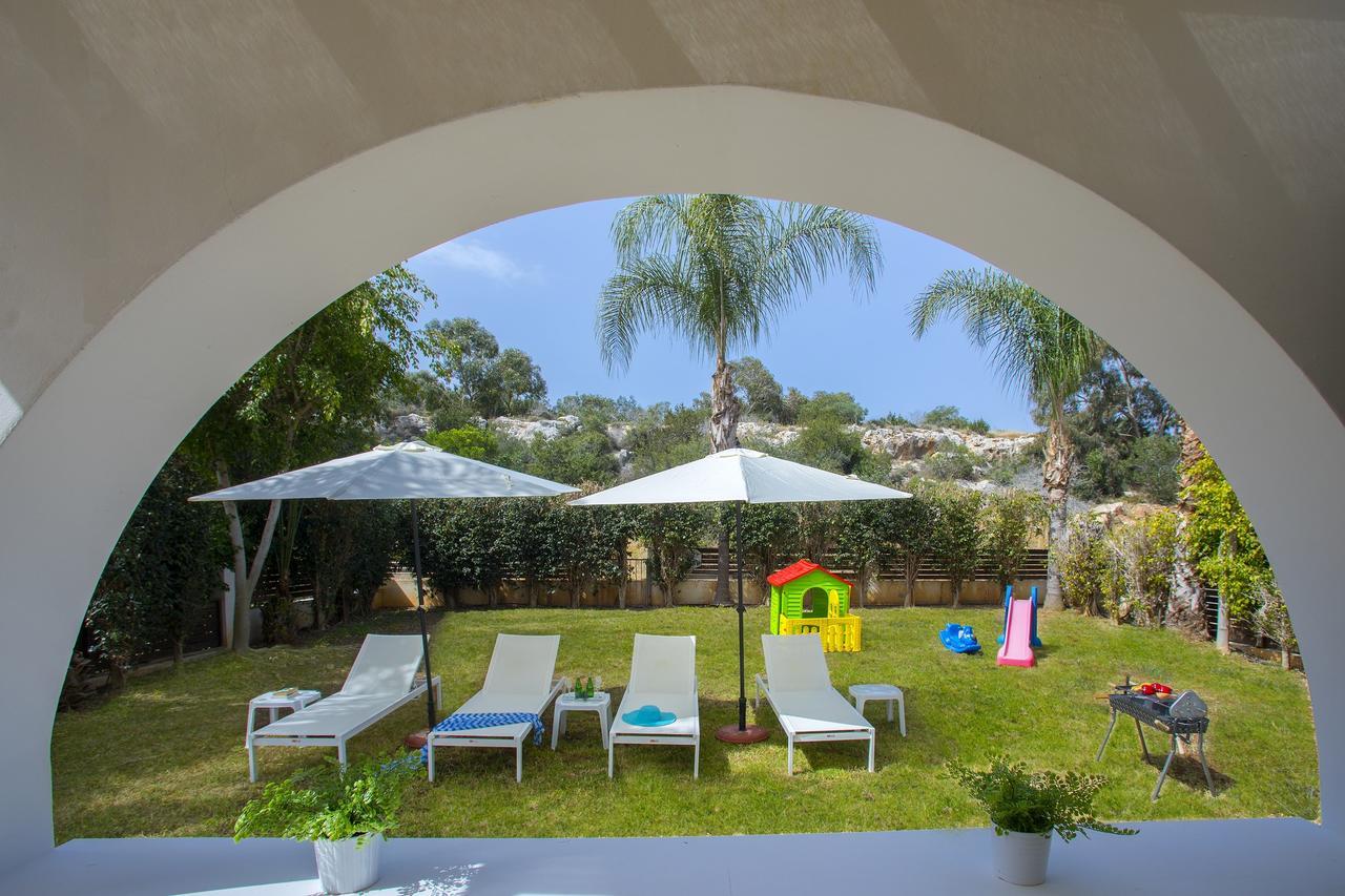 Konnos Blue Villa Protaras Exterior photo